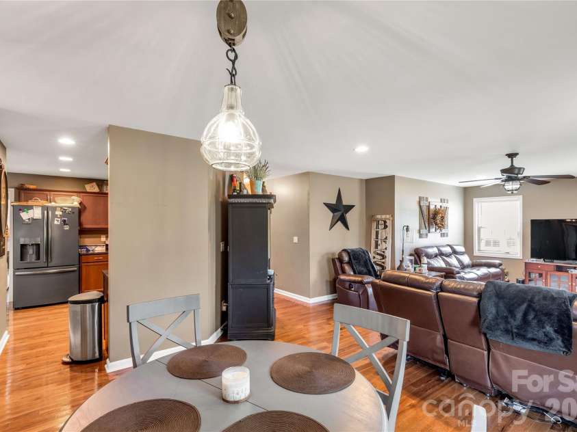 1302 Bryson Creek Drive, McConnells, SC 29726.  MLS# CAR4283048, YatesRealty ID 12149. 