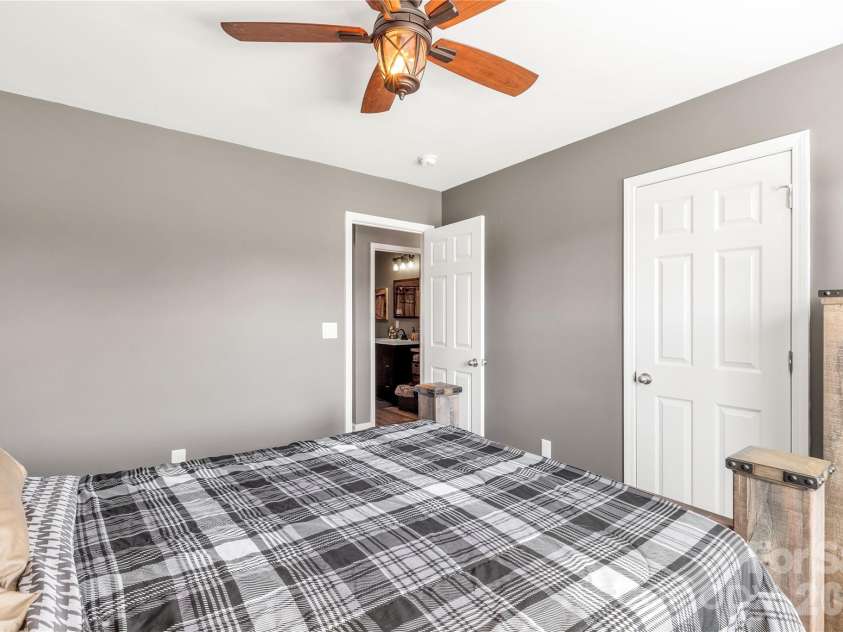 1302 Bryson Creek Drive, McConnells, SC 29726.  MLS# CAR4283048, YatesRealty ID 12149. 