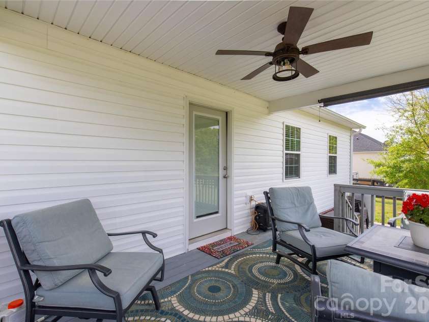 1302 Bryson Creek Drive, McConnells, SC 29726.  MLS# CAR4283048, YatesRealty ID 12149. 
