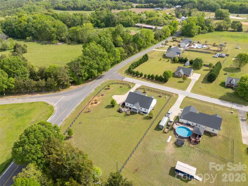 1302 Bryson Creek Drive, McConnells, SC 29726.  MLS# CAR4283048, YatesRealty ID 12149. 
