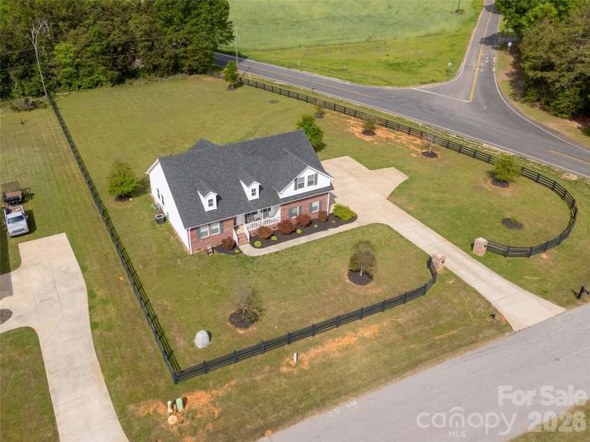 1302 Bryson Creek Drive, McConnells, SC 29726.  MLS# CAR4283048, YatesRealty ID 12149. 