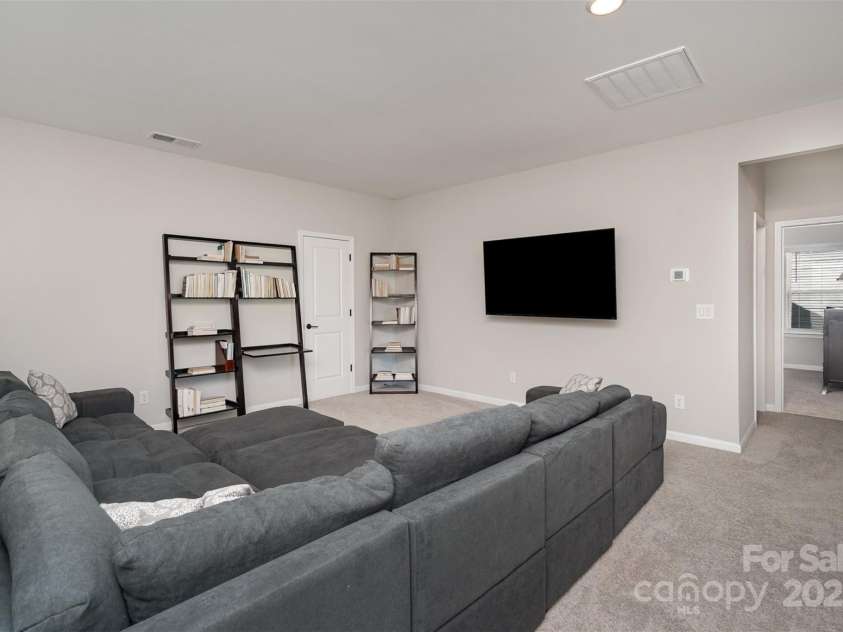 15212 Keyes Meadow Way, Huntersville, NC 28078.  MLS# CAR4241709, YatesRealty ID 12149. 