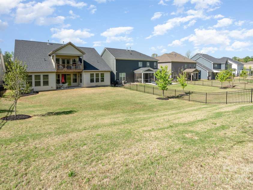 15212 Keyes Meadow Way, Huntersville, NC 28078.  MLS# CAR4241709, YatesRealty ID 12149. 