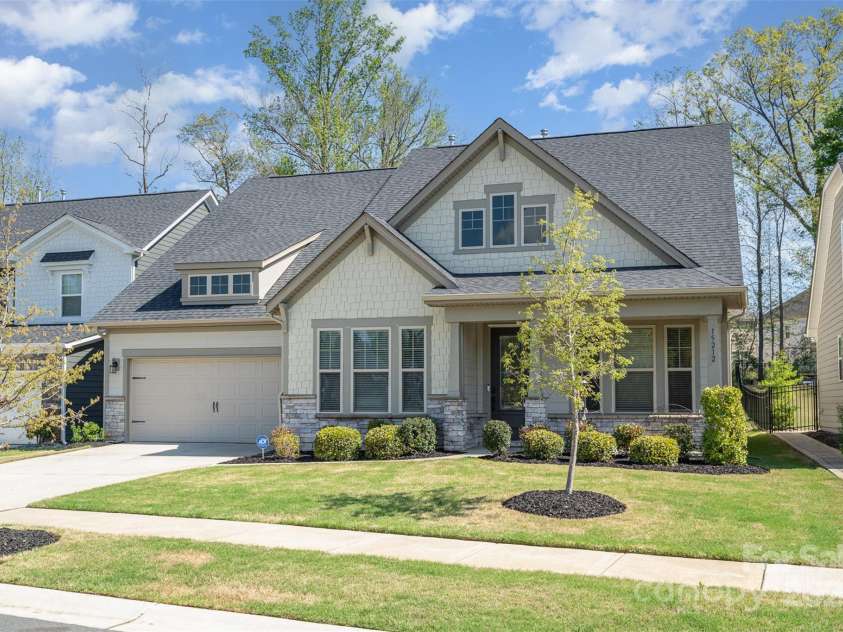 15212 Keyes Meadow Way, Huntersville, NC 28078.  MLS# CAR4241709, YatesRealty ID 12149. 
