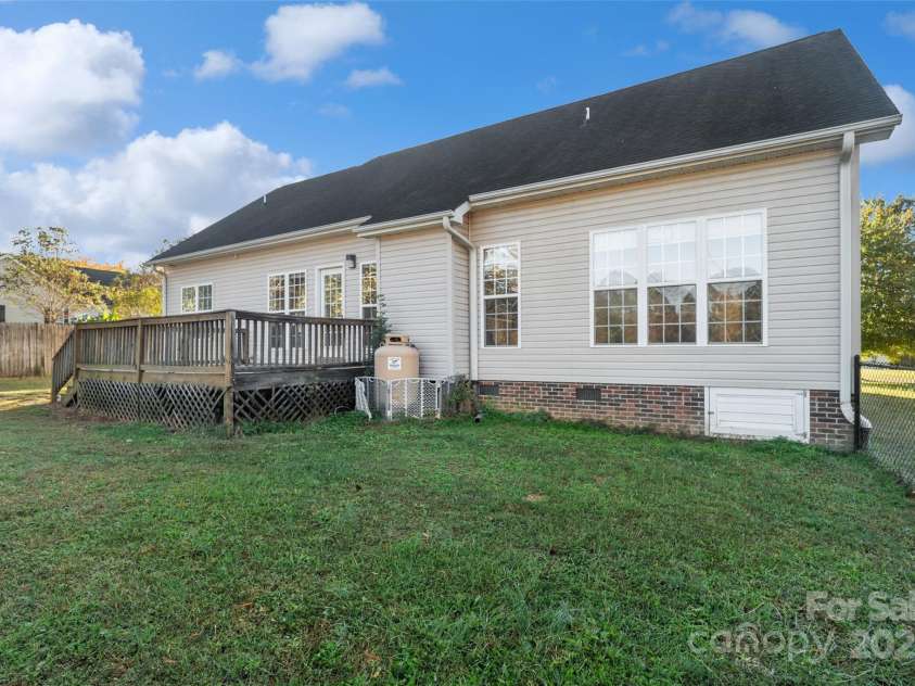 104 Ole Farm Place, Kings Mountain, NC 28086.  MLS# CAR4314744, YatesRealty ID 12150. 