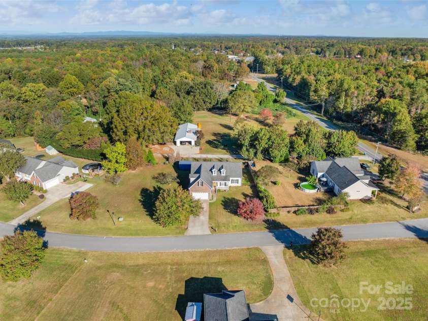 104 Ole Farm Place, Kings Mountain, NC 28086.  MLS# CAR4314744, YatesRealty ID 12150. 