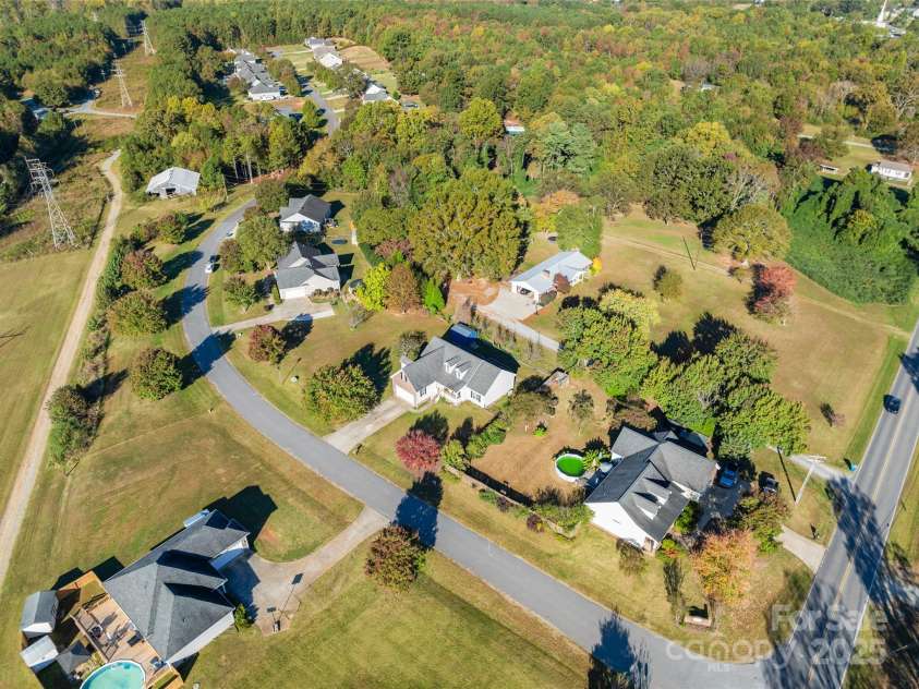104 Ole Farm Place, Kings Mountain, NC 28086.  MLS# CAR4314744, YatesRealty ID 12150. 