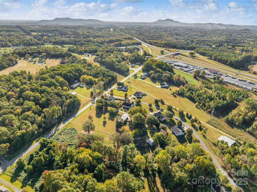 104 Ole Farm Place, Kings Mountain, NC 28086.  MLS# CAR4314744, YatesRealty ID 12150. 