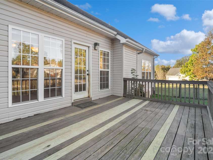 104 Ole Farm Place, Kings Mountain, NC 28086.  MLS# CAR4314744, YatesRealty ID 12150. Back Deck