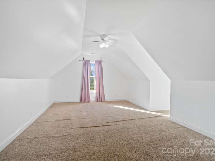 104 Ole Farm Place, Kings Mountain, NC 28086.  MLS# CAR4314744, YatesRealty ID 12150. Loft