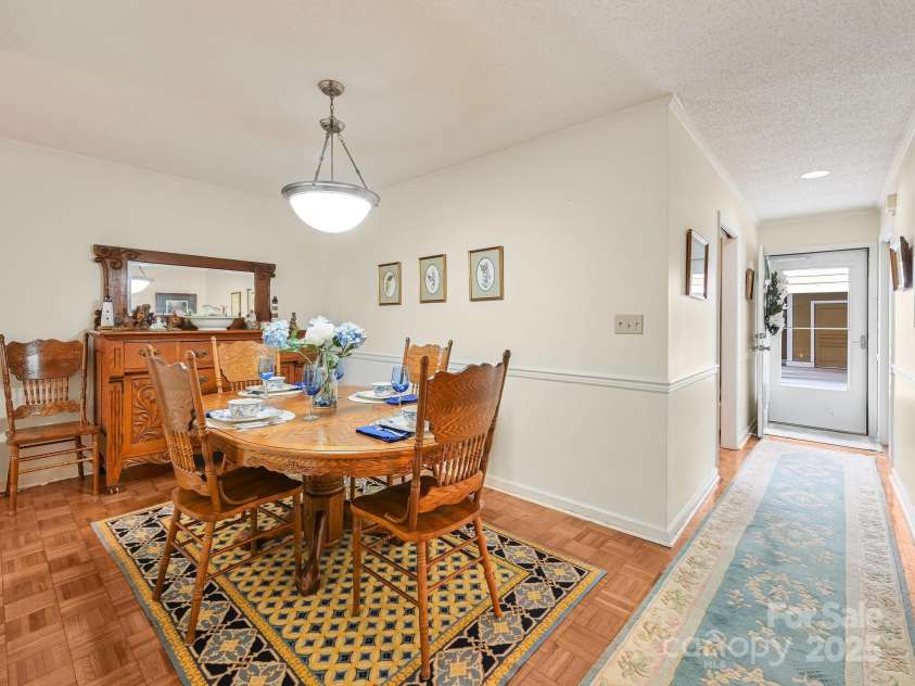 1202 Hyde Park Drive, Asheville, NC 28806.  MLS# CAR4251836, YatesRealty ID 12151. 