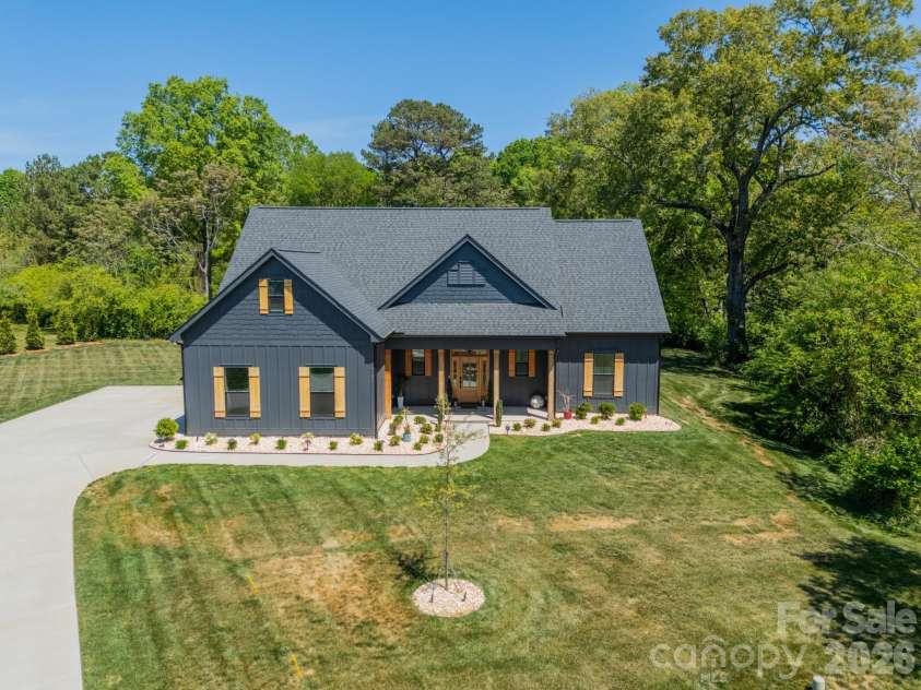 5201 Meadowland Parkway, Monroe, NC 28112.  MLS# CAR4364272, YatesRealty ID 12151. 