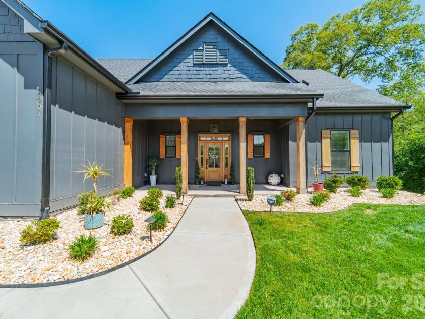5201 Meadowland Parkway, Monroe, NC 28112.  MLS# CAR4364272, YatesRealty ID 12151. 