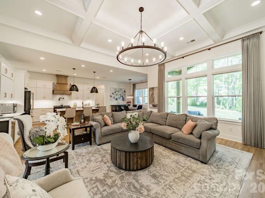 5201 Meadowland Parkway, Monroe, NC 28112.  MLS# CAR4364272, YatesRealty ID 12151. Great Room