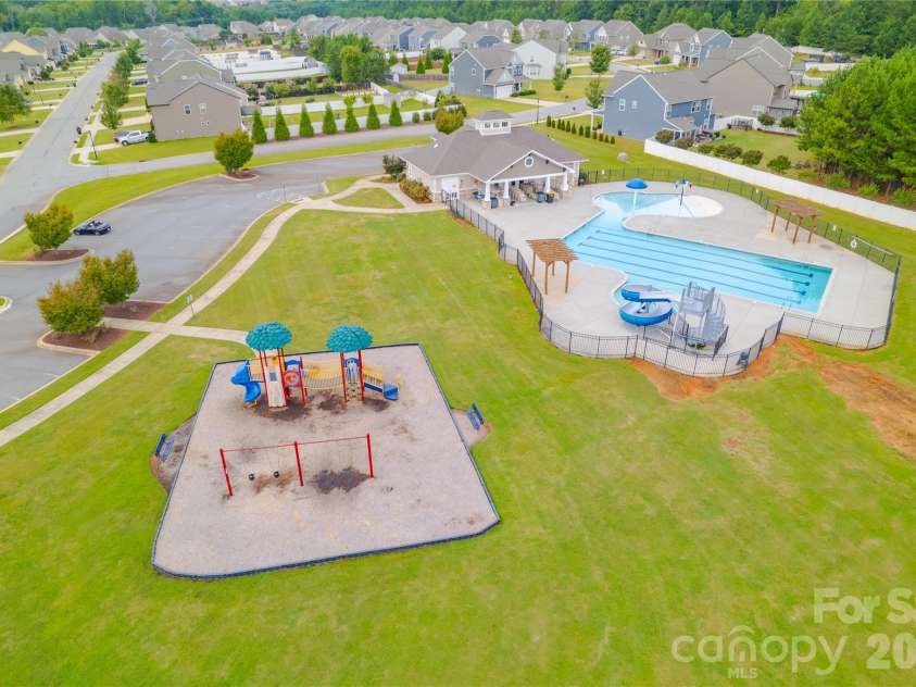 7682 Lazy Hollow Lane, Denver, NC 28037.  MLS# CAR4359740, YatesRealty ID 12152. 