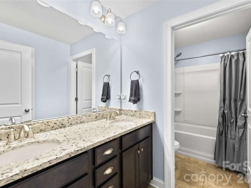 7682 Lazy Hollow Lane, Denver, NC 28037.  MLS# CAR4359740, YatesRealty ID 12152. 