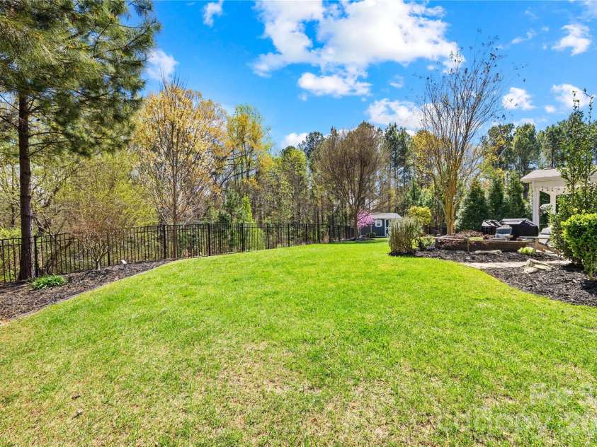 7682 Lazy Hollow Lane, Denver, NC 28037.  MLS# CAR4359740, YatesRealty ID 12152. 