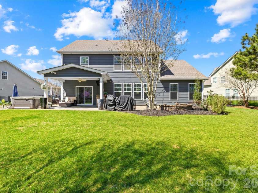 7682 Lazy Hollow Lane, Denver, NC 28037.  MLS# CAR4359740, YatesRealty ID 12152. 