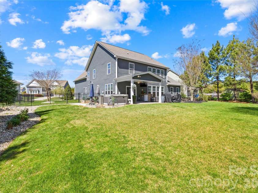 7682 Lazy Hollow Lane, Denver, NC 28037.  MLS# CAR4359740, YatesRealty ID 12152. 