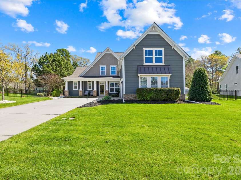 7682 Lazy Hollow Lane, Denver, NC 28037.  MLS# CAR4359740, YatesRealty ID 12152. 