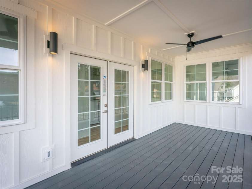 36 Skyvue Court, Saluda, NC 28773.  MLS# CAR4199719, YatesRealty ID 12153. 