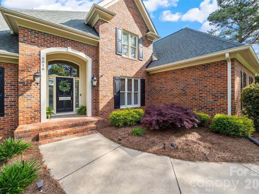 5016 Corrigan Court, Charlotte, NC 28277.  MLS# CAR4365403, YatesRealty ID 12154. 