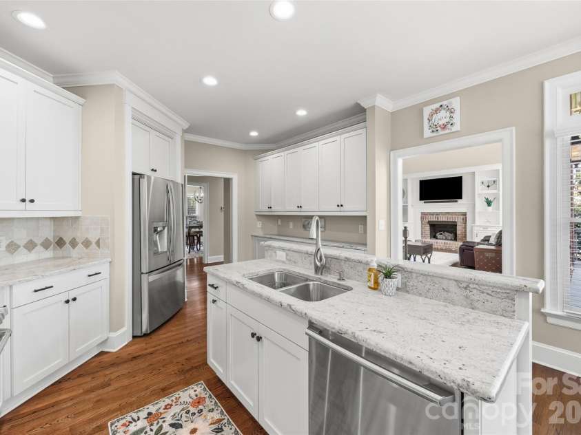 5016 Corrigan Court, Charlotte, NC 28277.  MLS# CAR4365403, YatesRealty ID 12154. 