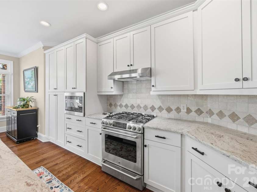 5016 Corrigan Court, Charlotte, NC 28277.  MLS# CAR4365403, YatesRealty ID 12154. 