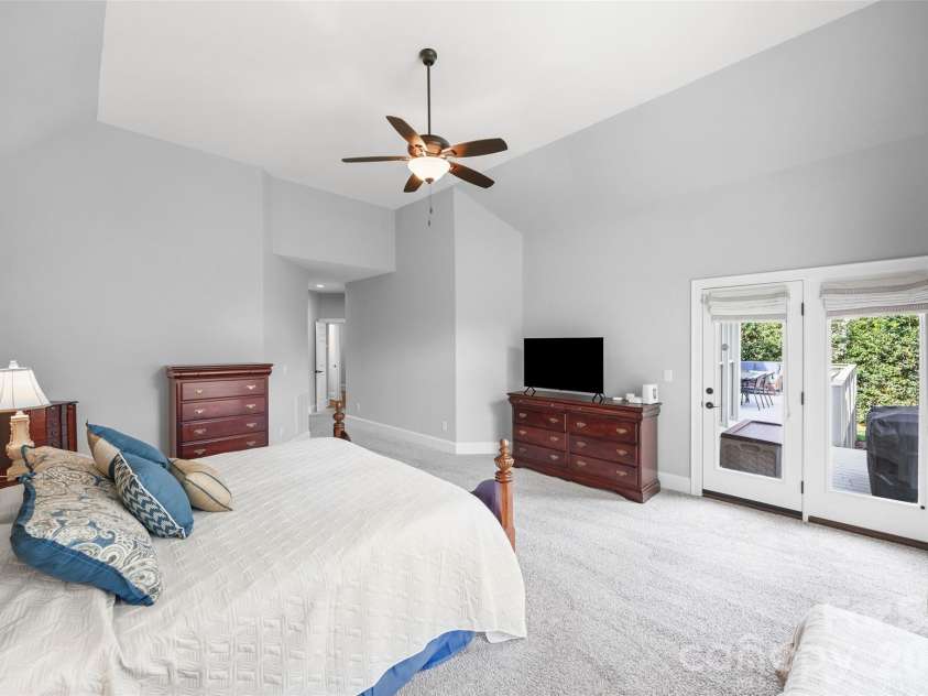 5016 Corrigan Court, Charlotte, NC 28277.  MLS# CAR4365403, YatesRealty ID 12154. 