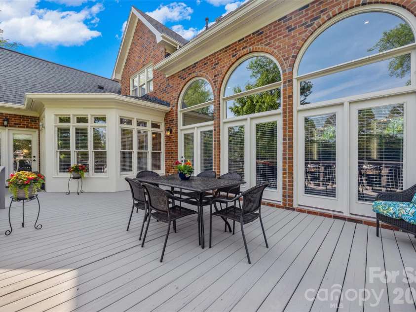 5016 Corrigan Court, Charlotte, NC 28277.  MLS# CAR4365403, YatesRealty ID 12154. 