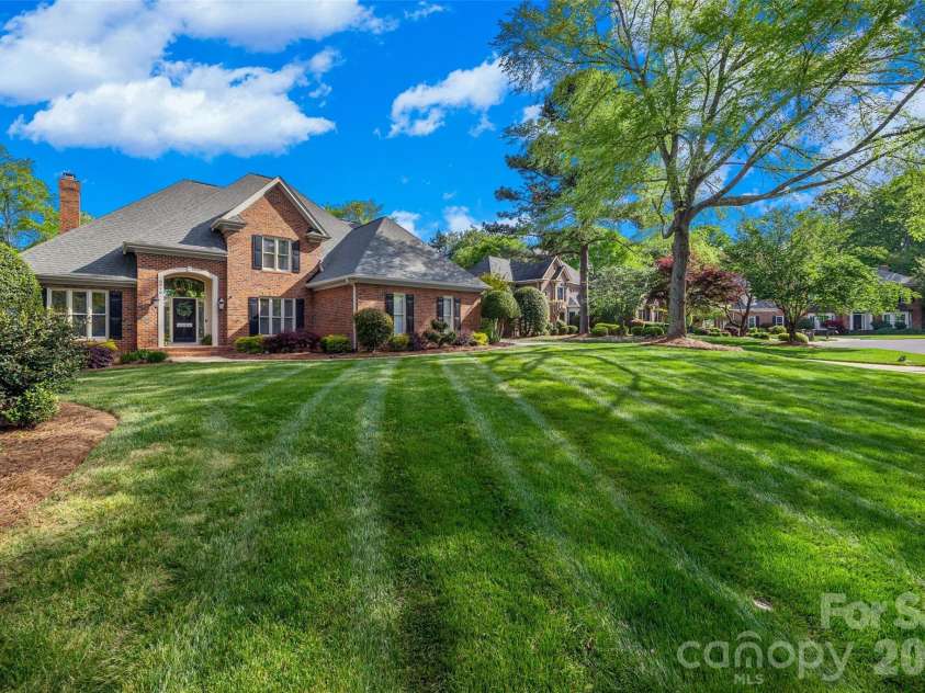 5016 Corrigan Court, Charlotte, NC 28277.  MLS# CAR4365403, YatesRealty ID 12154. 