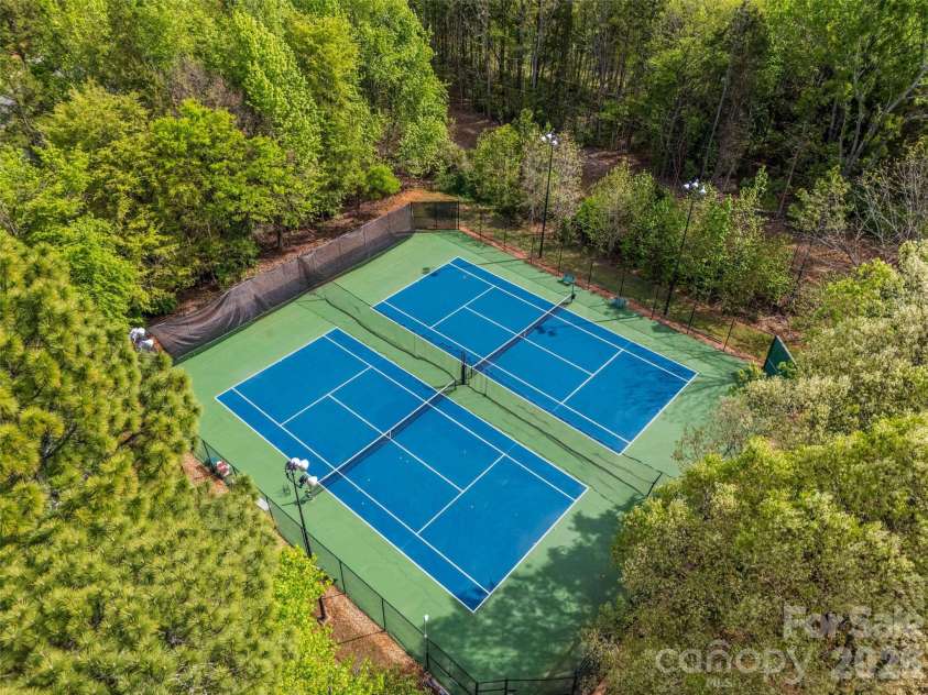 5016 Corrigan Court, Charlotte, NC 28277.  MLS# CAR4365403, YatesRealty ID 12154. 