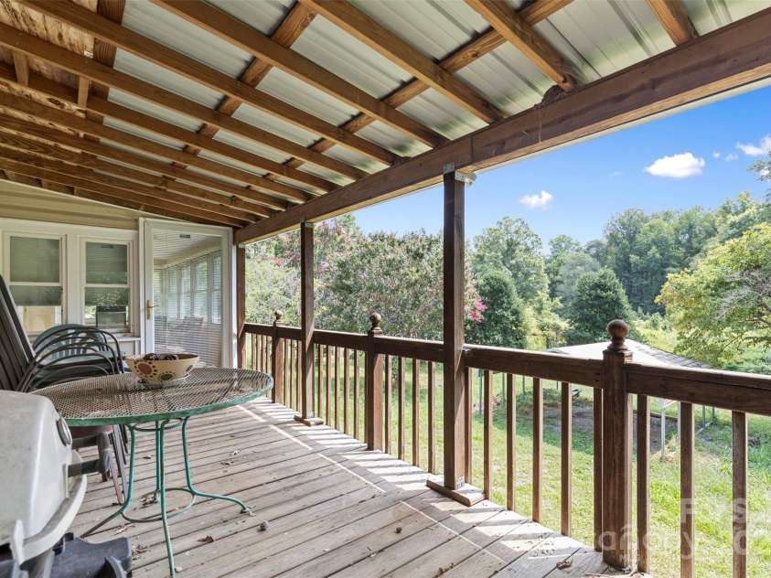 7507 Waxhaw Creek Road, Waxhaw, NC 28173.  MLS# CAR4156566, YatesRealty ID 12156. 