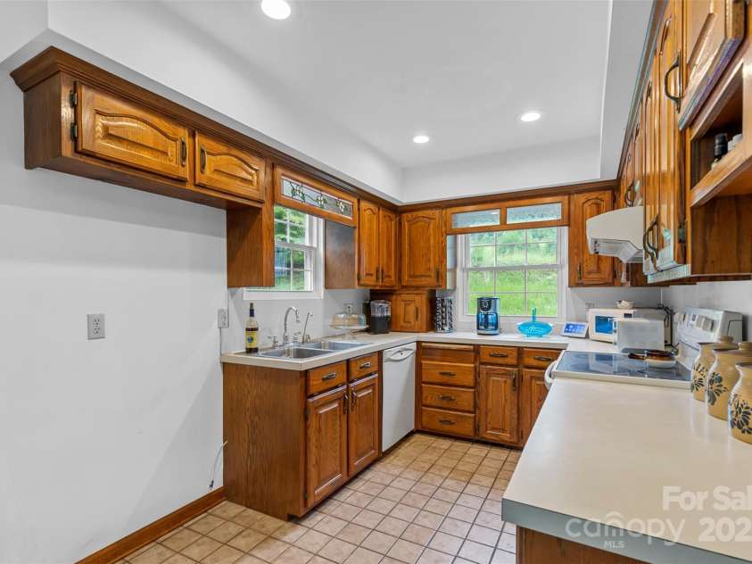 7507 Waxhaw Creek Road, Waxhaw, NC 28173.  MLS# CAR4156566, YatesRealty ID 12156. 