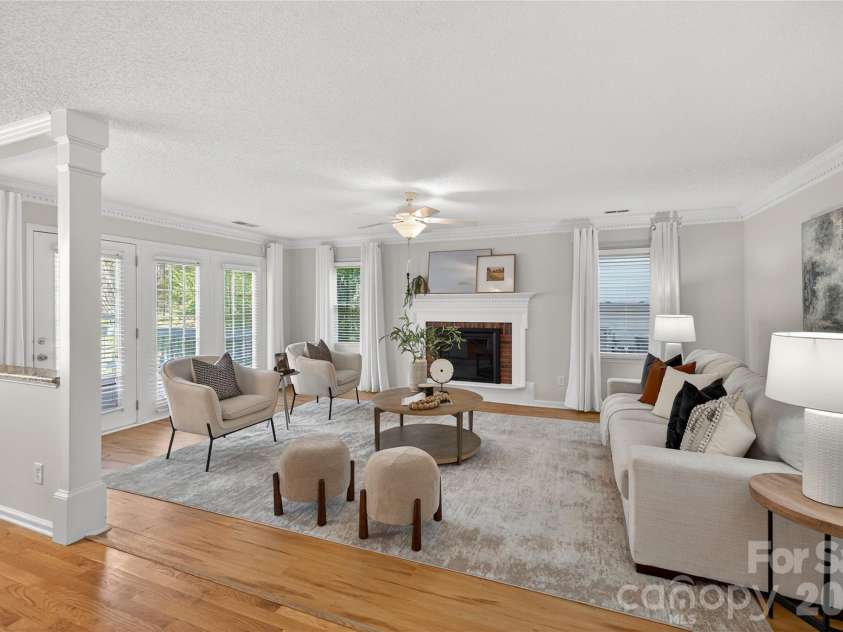 10807 Summitt Tree Court, Charlotte, NC 28277.  MLS# CAR4359632, YatesRealty ID 12157. 