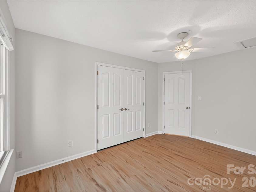 10807 Summitt Tree Court, Charlotte, NC 28277.  MLS# CAR4359632, YatesRealty ID 12157. 
