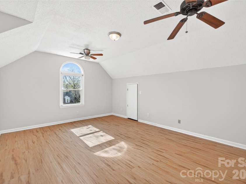 10807 Summitt Tree Court, Charlotte, NC 28277.  MLS# CAR4359632, YatesRealty ID 12157. 
