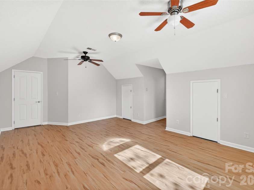10807 Summitt Tree Court, Charlotte, NC 28277.  MLS# CAR4359632, YatesRealty ID 12157. 