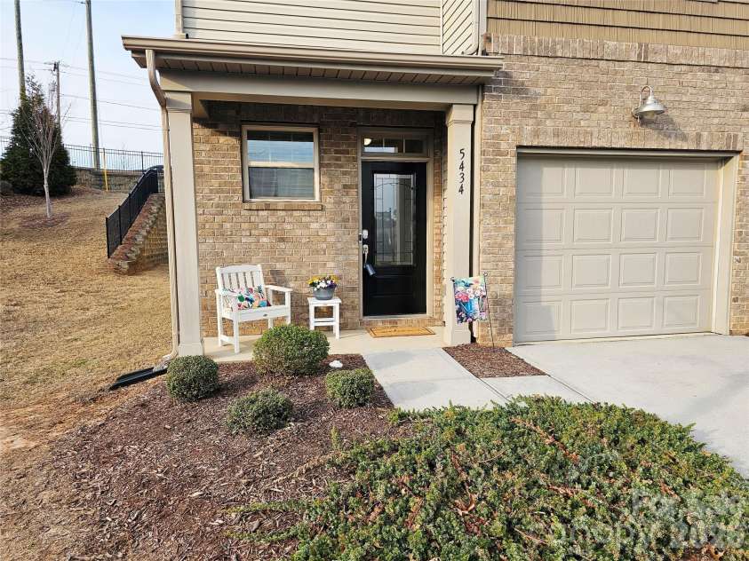 5434 Orchid Bloom Drive, Fort Mill, SC 29707.  MLS# CAR4350161, YatesRealty ID 12158. 