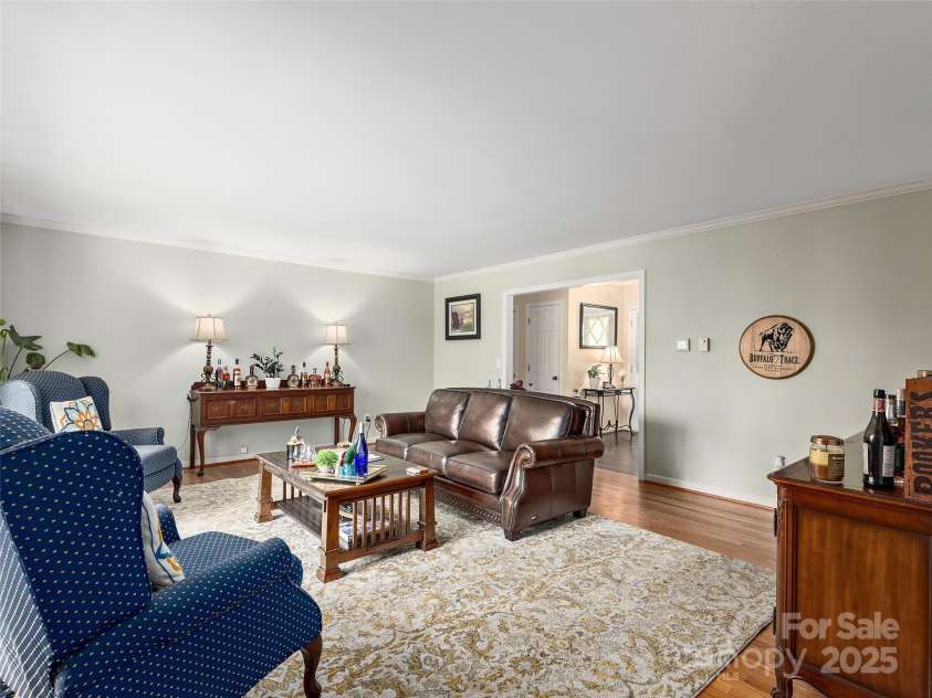 214 Heathcote Road, Hendersonville, NC 28791.  MLS# CAR4257655, YatesRealty ID 12159. 