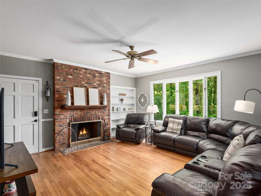 214 Heathcote Road, Hendersonville, NC 28791.  MLS# CAR4257655, YatesRealty ID 12159. 