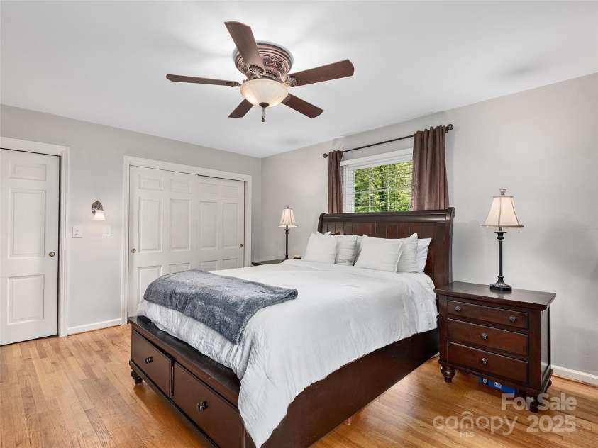 214 Heathcote Road, Hendersonville, NC 28791.  MLS# CAR4257655, YatesRealty ID 12159. 