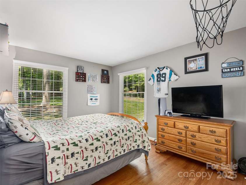 214 Heathcote Road, Hendersonville, NC 28791.  MLS# CAR4257655, YatesRealty ID 12159. 