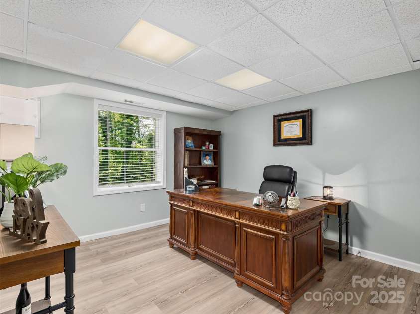 214 Heathcote Road, Hendersonville, NC 28791.  MLS# CAR4257655, YatesRealty ID 12159. 
