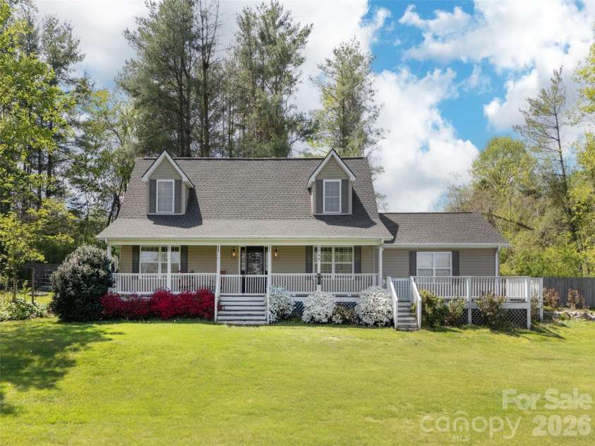 5 Pottery Terrace Trail, Flat Rock, NC 28731.  MLS# CAR4370598, YatesRealty ID 12159. 