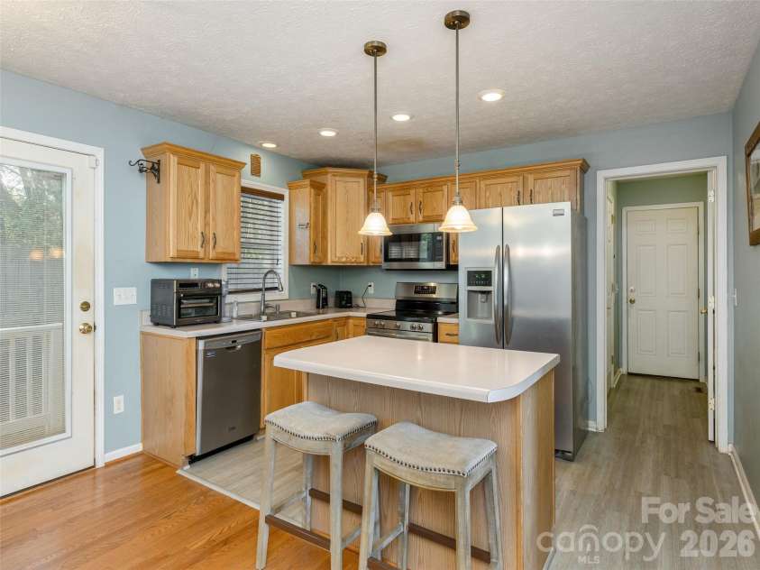 5 Pottery Terrace Trail, Flat Rock, NC 28731.  MLS# CAR4370598, YatesRealty ID 12159. 