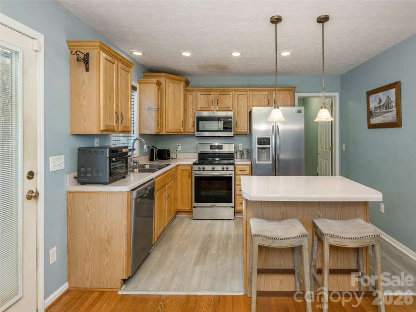 5 Pottery Terrace Trail, Flat Rock, NC 28731.  MLS# CAR4370598, YatesRealty ID 12159. 