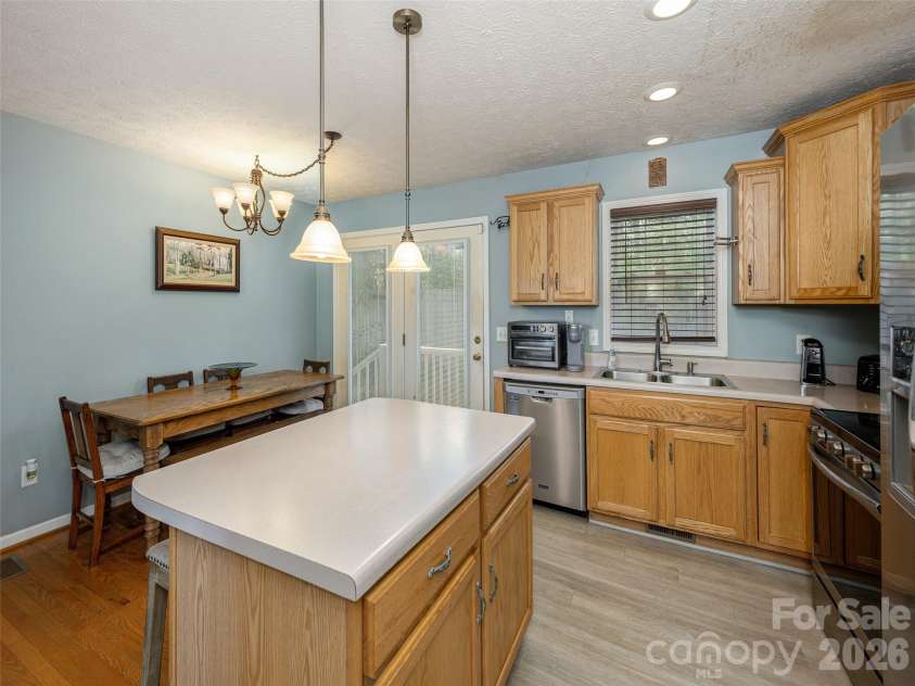 5 Pottery Terrace Trail, Flat Rock, NC 28731.  MLS# CAR4370598, YatesRealty ID 12159. 
