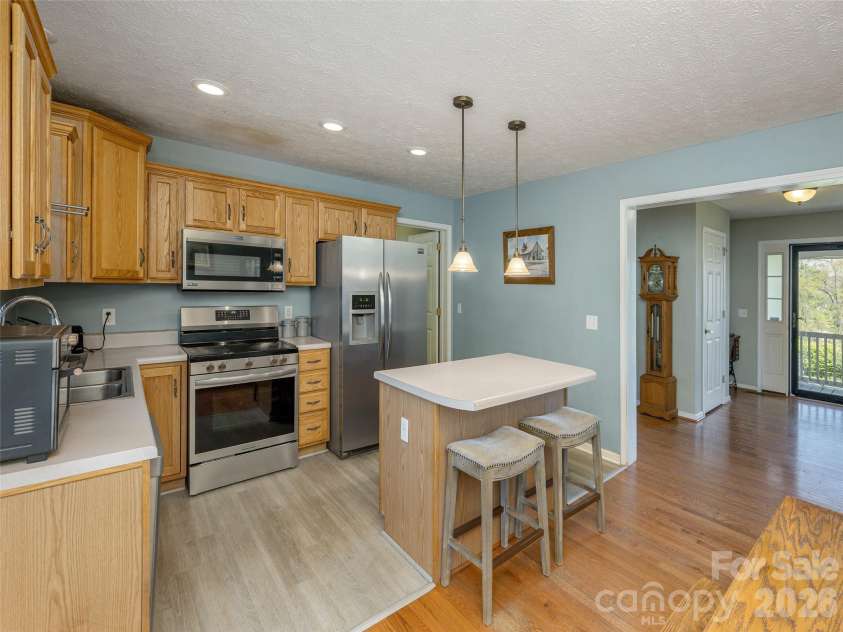 5 Pottery Terrace Trail, Flat Rock, NC 28731.  MLS# CAR4370598, YatesRealty ID 12159. 