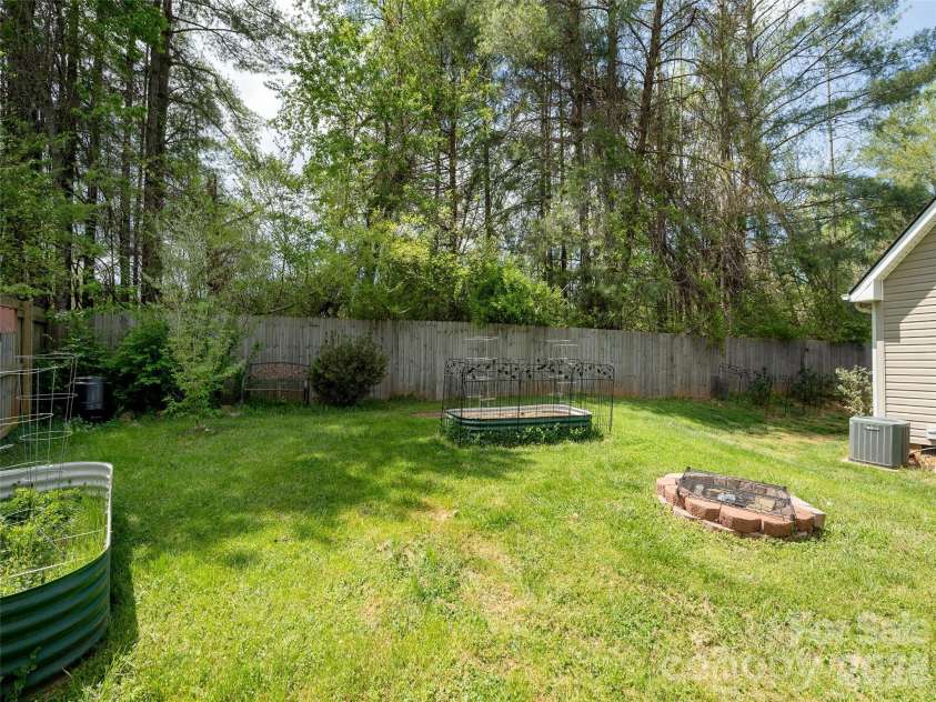 5 Pottery Terrace Trail, Flat Rock, NC 28731.  MLS# CAR4370598, YatesRealty ID 12159. 